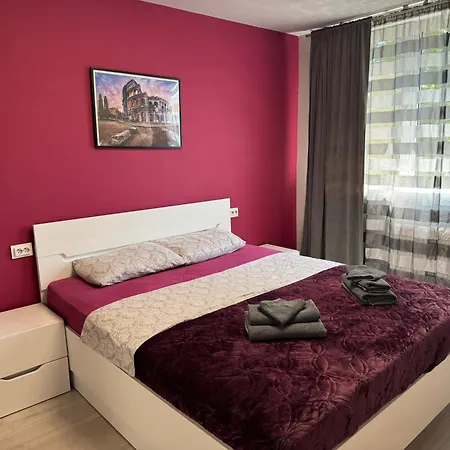 West Park Apartment *